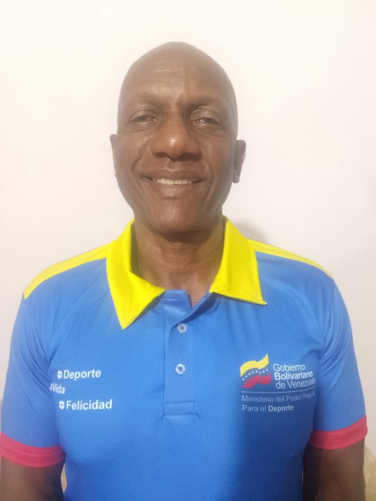 Esta imagen tiene un atributo ALT vacío; su nombre de archivo es Juan-Hojas-Dominguez-768x1024.jpeg