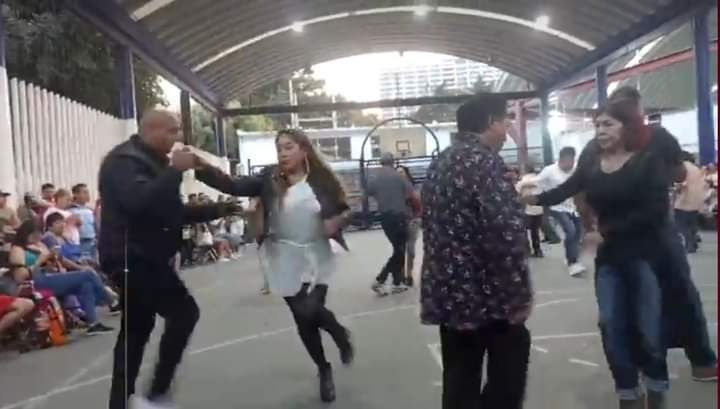 Baile en el Deportivo Anáhuac